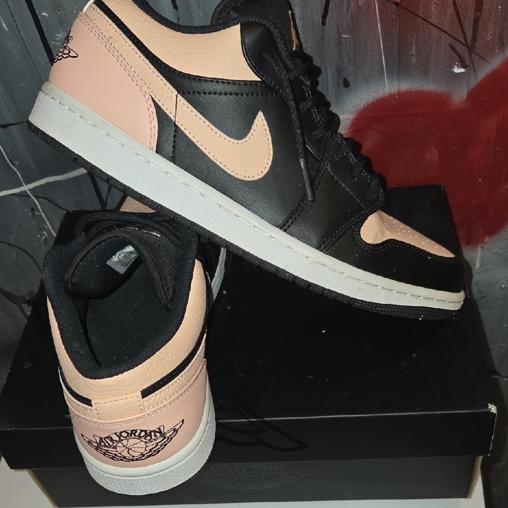 Nike Black and Pink Athletic Shoes